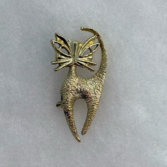 Jewelry - Cat Brooch Gold Tone Big Eyes Brushed Metal Preowned
